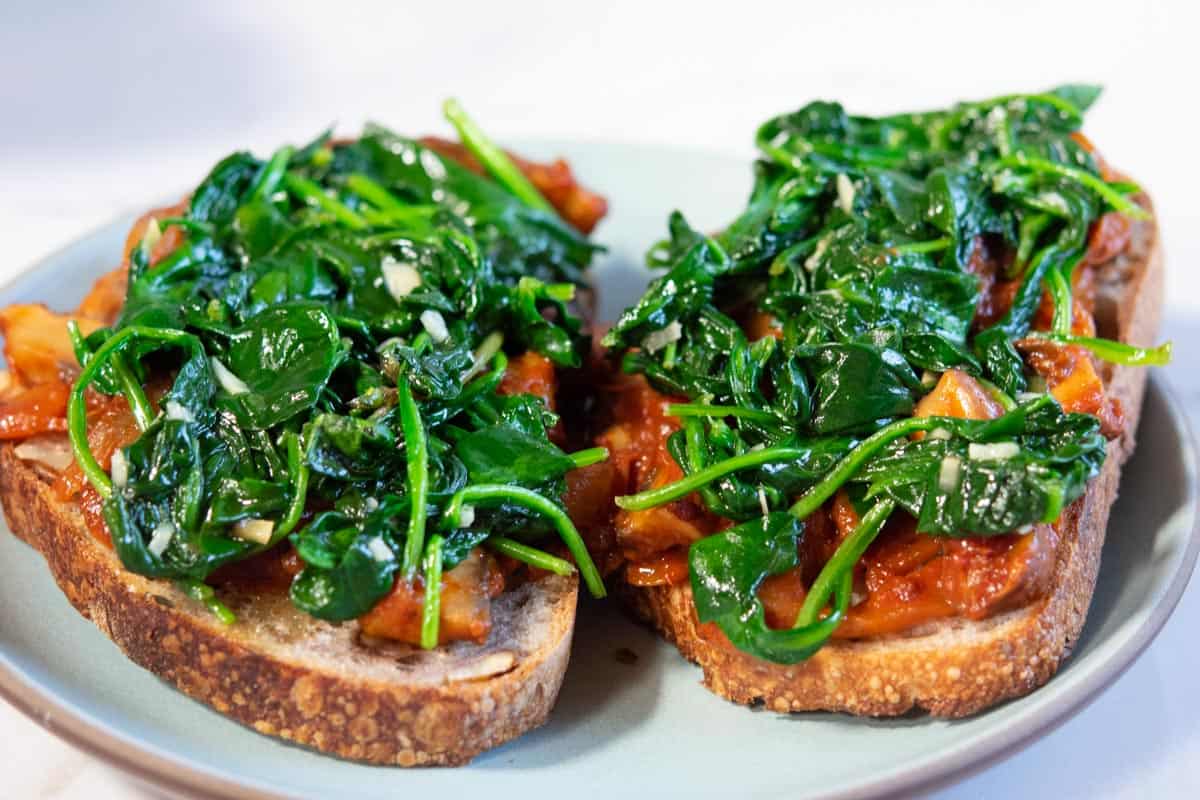 Spinach and mushrooms on toast